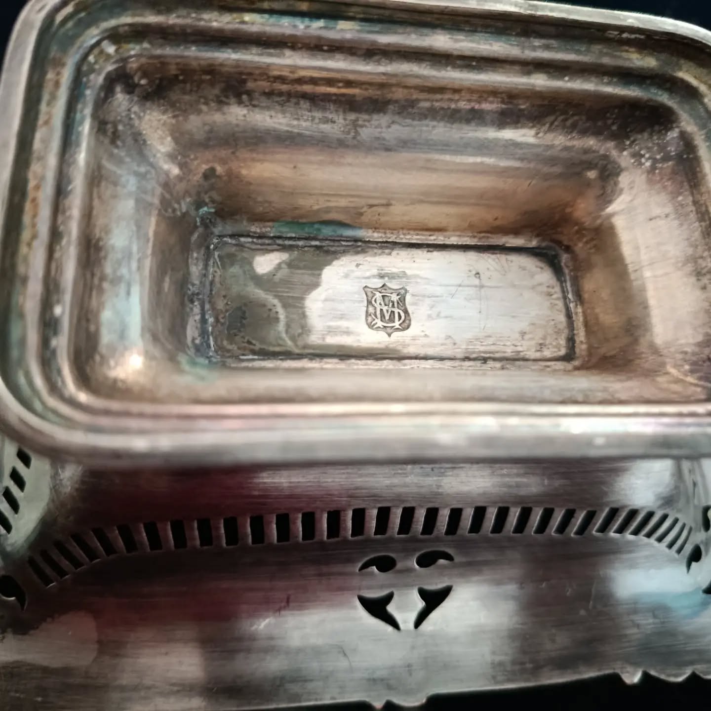 Bandeja de Plata Calada con Pie